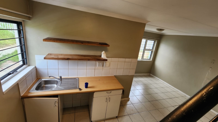 To Let 2 Bedroom Property for Rent in Maitland Western Cape